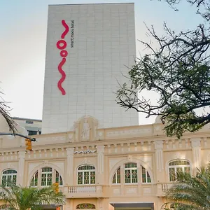 Hotel Moov ***